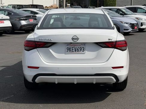 Used 2024 Nissan Sentra SV FWD image 6