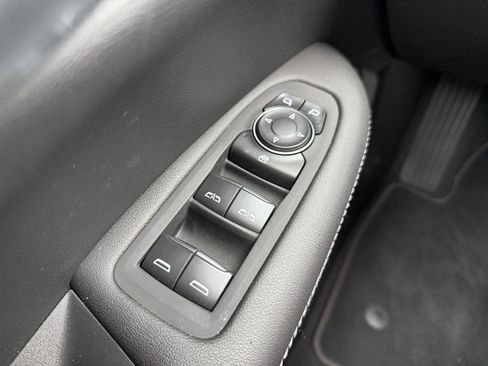 New 2025 Cadillac XT5 Luxury image 21