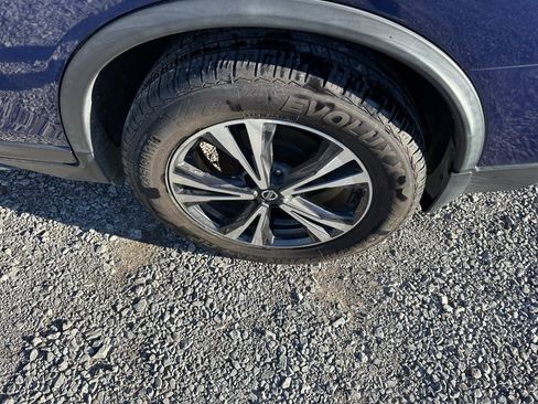 Used 2019 Nissan Rogue SV w/ Premium Package image 21