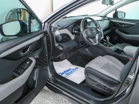 Used 2023 Subaru Outback Premium AWD/4WD image 3