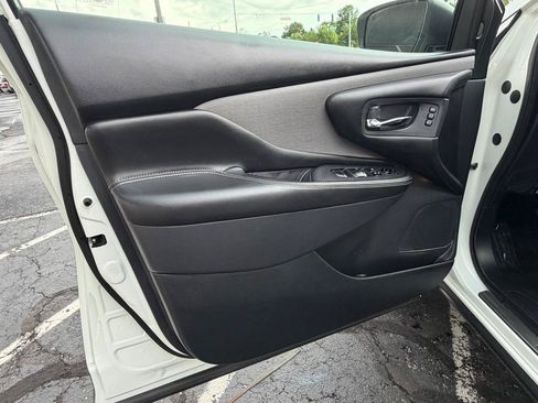 Used 2023 Nissan Murano SL AWD/4WD image 10