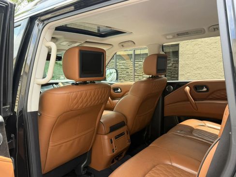 Used 2018 INFINITI QX80 4WD w/ Deluxe Technology Package image 33