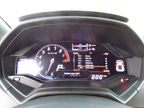 Used 2015 Lamborghini Huracan LP 610-4 image 15