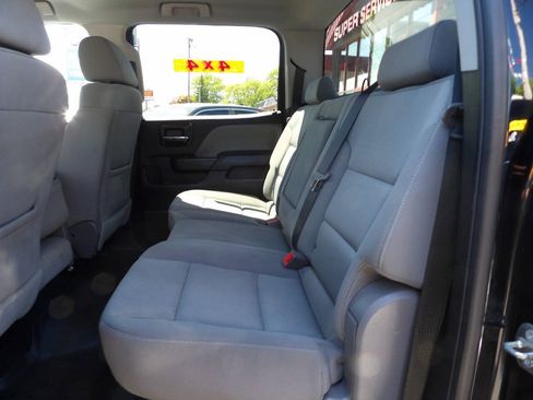 Used 2018 Chevrolet Silverado 1500 Custom w/ Custom Value Package AWD/4WD image 9