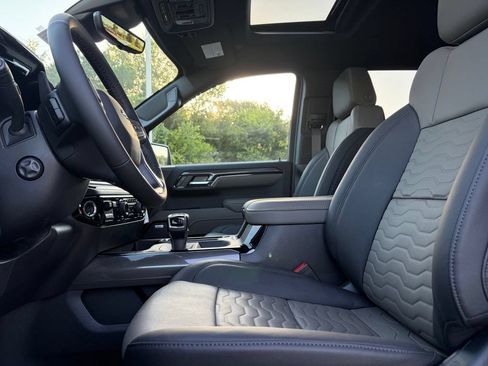 New 2026 Chevrolet Silverado 1500 ZR2 AWD/4WD image 17