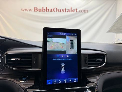 Used 2023 Ford Explorer Limited w/ Limited Technology Package image 16