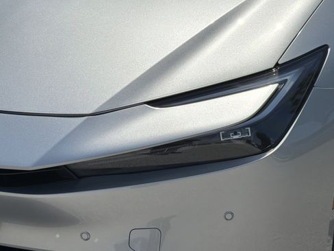 Certified 2024 Toyota Prius Prime Premium w/ Advanced Technology Package FWD image 38