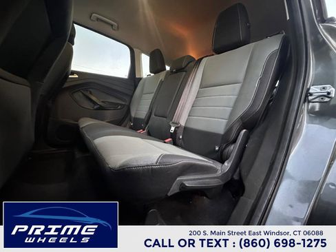 Used 2016 Ford Escape SE w/ Equipment Group 201A image 12