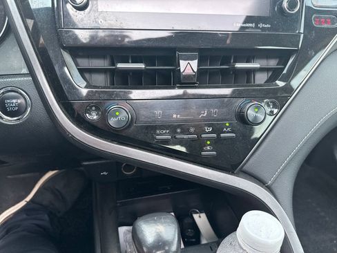 Used 2021 Toyota Camry XSE FWD image 20
