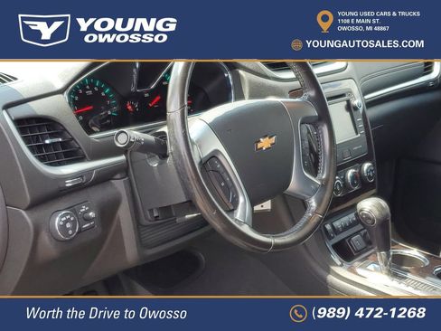 Used 2017 Chevrolet Traverse LT w/ Style and Technology Package AWD/4WD image 10