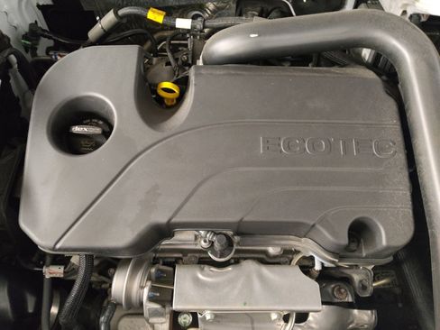 Used 2024 Chevrolet Equinox LS image 30