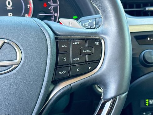 Used 2019 Lexus ES 350 w/ Accessory Package 2 FWD image 25