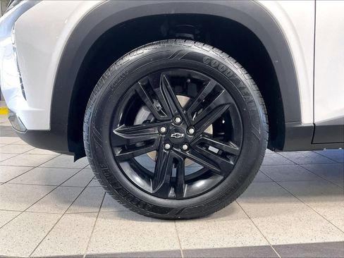 Used 2025 Chevrolet Trax ACTIV w/ Driver Confidence Package FWD image 7