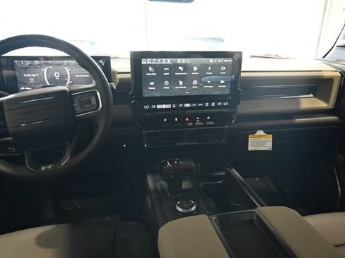 New 2026 GMC Hummer EV SUV w/ LPO, Dark Essentials Package AWD/4WD image 13