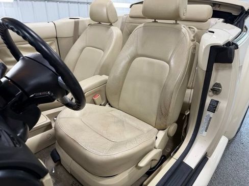 Used 2005 Volkswagen Beetle GLS FWD image 21
