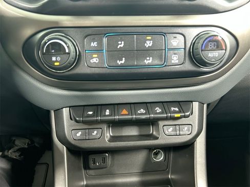 Used 2022 Chevrolet Colorado Z71 image 16