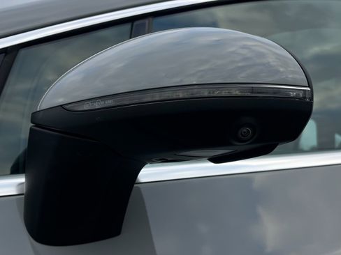 Used 2023 Mercedes-Benz EQE 500 4MATIC Sedan image 54