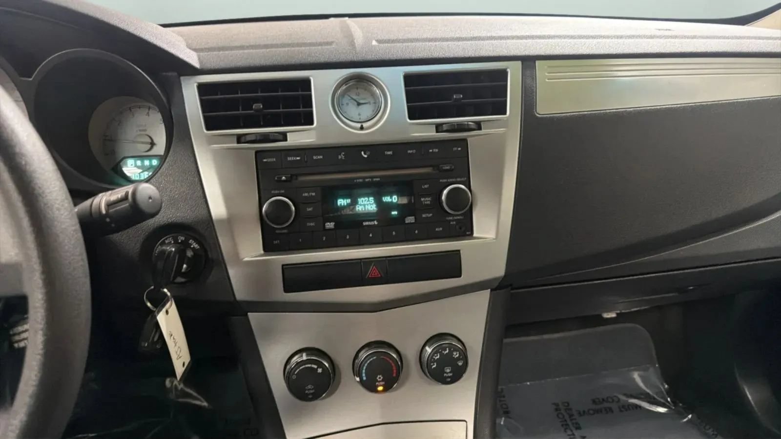 Used 2009 Chrysler Sebring LX w/ Convenience Group FWD image 13