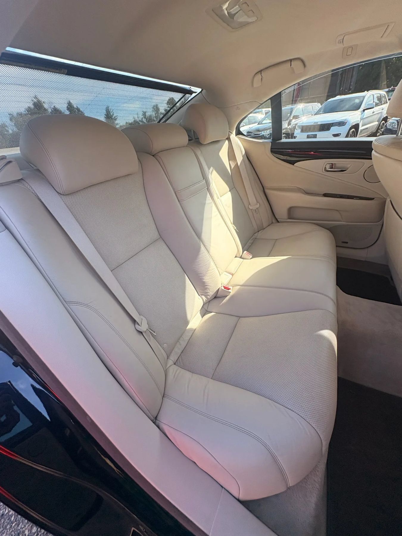 Used 2009 Lexus LS 460 AWD image 36