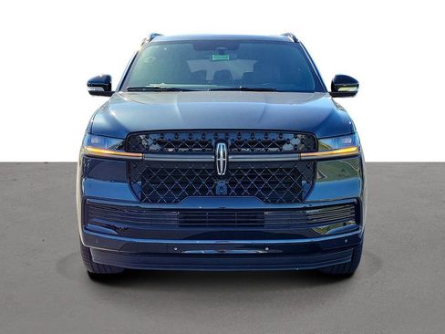 New 2025 Lincoln Navigator L Reserve w/ Jet Appearance Package image 2