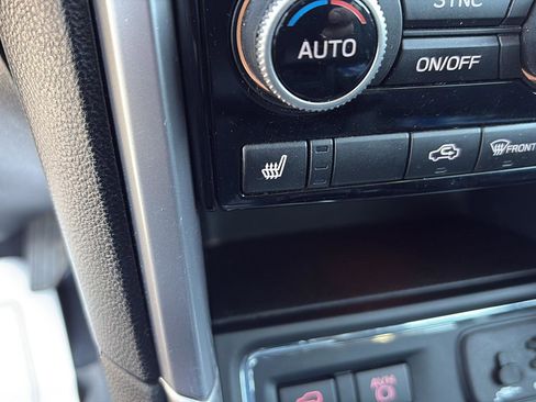 Used 2021 Subaru Ascent Premium w/ Convenience Package image 17