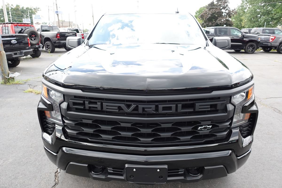 Used 2024 Chevrolet Silverado 1500 Custom AWD/4WD image 6