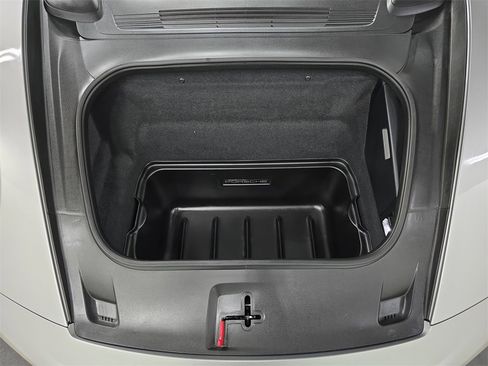 Certified 2024 Porsche 911 Carrera T image 25