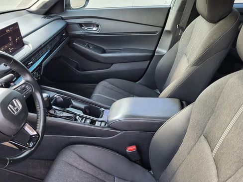 Used 2024 Honda Accord Sport image 30