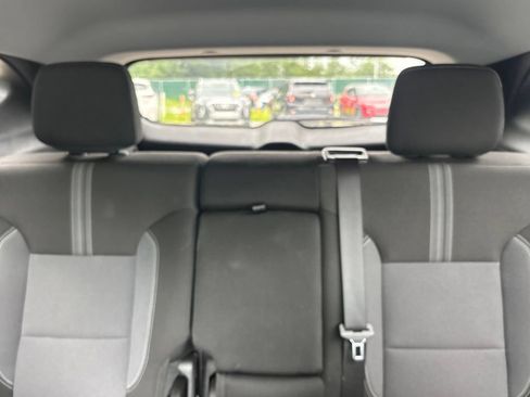 Used 2025 Chevrolet Blazer LT AWD/4WD image 9