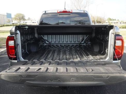 Used 2024 GMC Canyon AT4 w/ Technology Package image 32