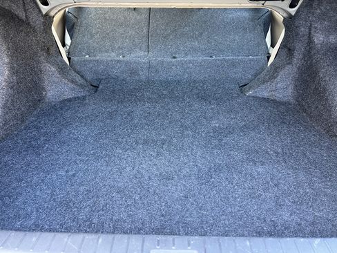 Used 2006 Toyota Corolla LE w/ Audio Value Pkg FWD image 18