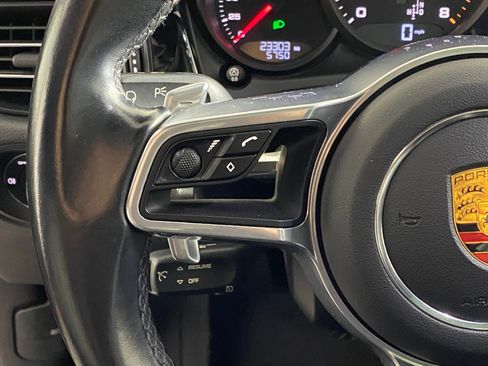 Used 2020 Porsche Macan image 15