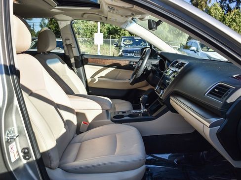 Used 2018 Subaru Outback 2.5i Limited image 15