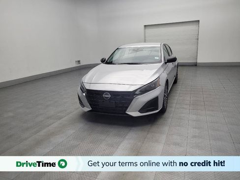 Used 2024 Nissan Altima 2.5 SV image 1