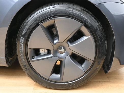 Used 2023 Tesla Model 3 Standard Range RWD image 11