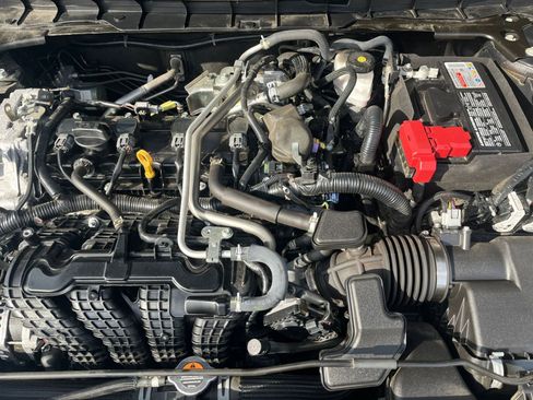 Used 2025 Nissan Altima 2.5 SR image 27