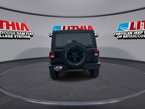 Used 2022 Jeep Wrangler Unlimited Sport AWD/4WD image 7