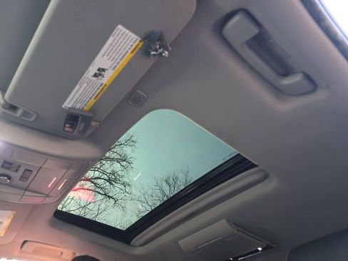 Used 2018 Chevrolet Tahoe Premier image 29