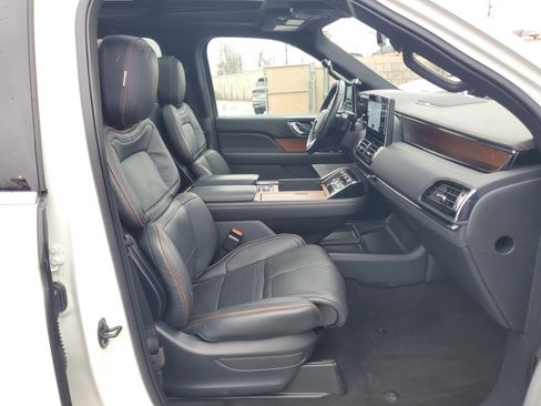 Certified 2023 Lincoln Navigator Black Label AWD/4WD image 9