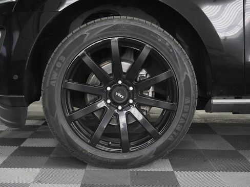 Used 2018 Ford Expedition Limited w/ Equipment Group 301A AWD/4WD image 33