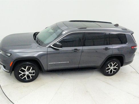 Used 2023 Jeep Grand Cherokee L Limited w/ Luxury Tech Group II AWD/4WD image 36