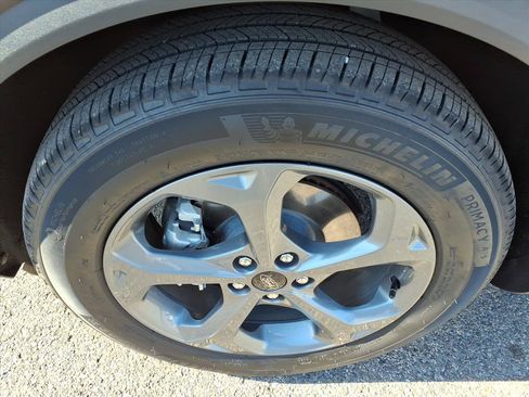 Used 2025 Ford Escape ST-Line w/ Equipment Group 301A FWD image 4