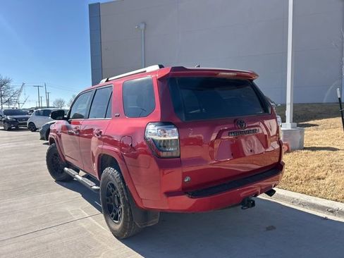 Used 2023 Toyota 4Runner SR5 Premium w/ Moonroof Package image 7