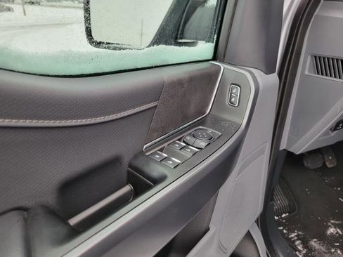 Used 2025 Ford F150 XLT w/ Equipment Group 301A Standard image 7