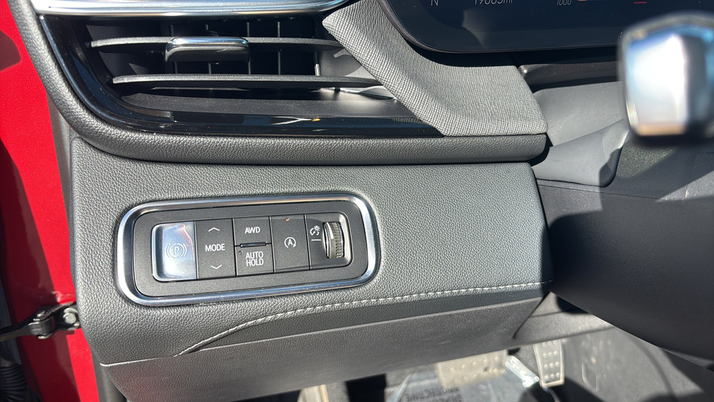 Used 2026 Buick Enclave Preferred AWD/4WD image 13