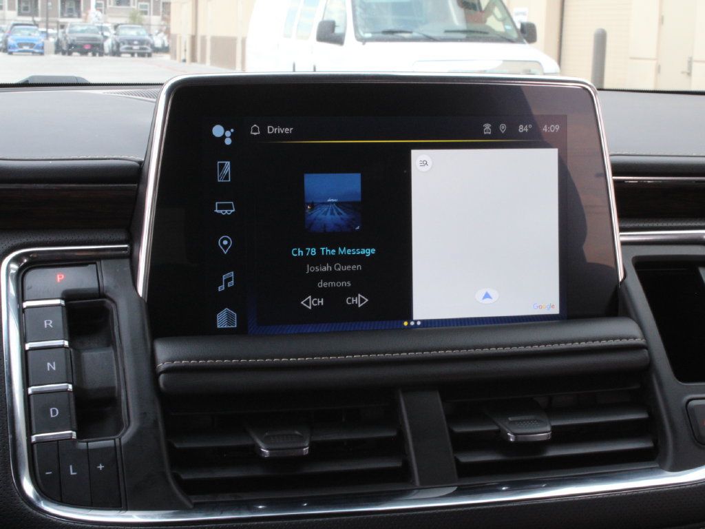 Used 2023 Chevrolet Suburban Premier AWD/4WD image 24