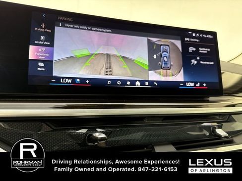 Used 2025 BMW X7 xDrive40i w/ Premium Package AWD/4WD image 9