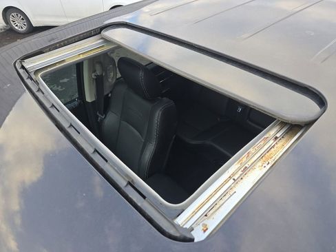 Used 2016 RAM 1500 Laramie image 3