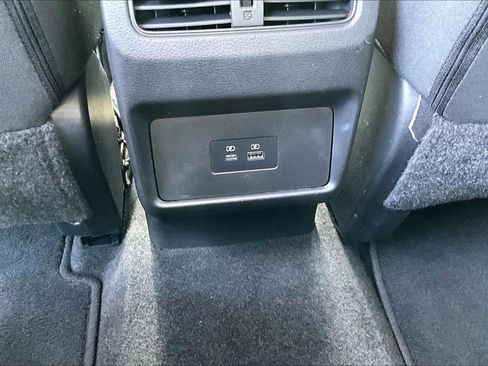 Used 2022 Nissan Rogue SV AWD/4WD image 34