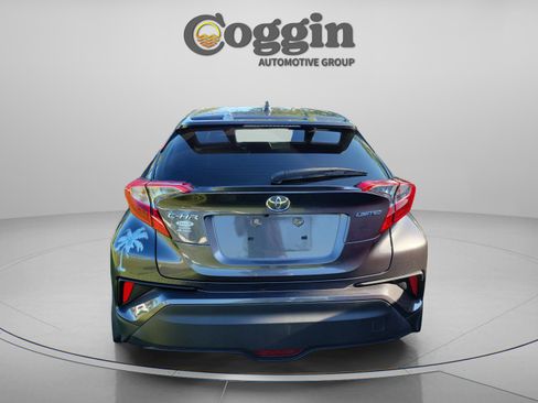 Used 2019 Toyota C-HR Limited FWD image 3